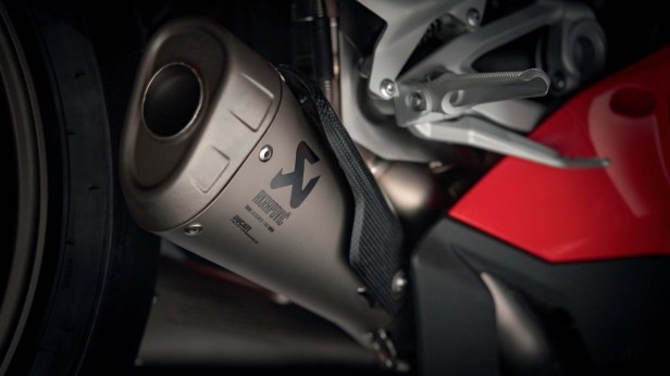 2018-Ducati-Panigale-V4-Speciale-04.jpg